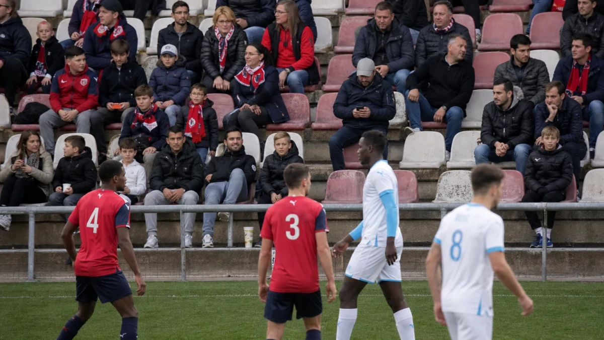 Lilles serieledning hotas redan i nästa omgång
