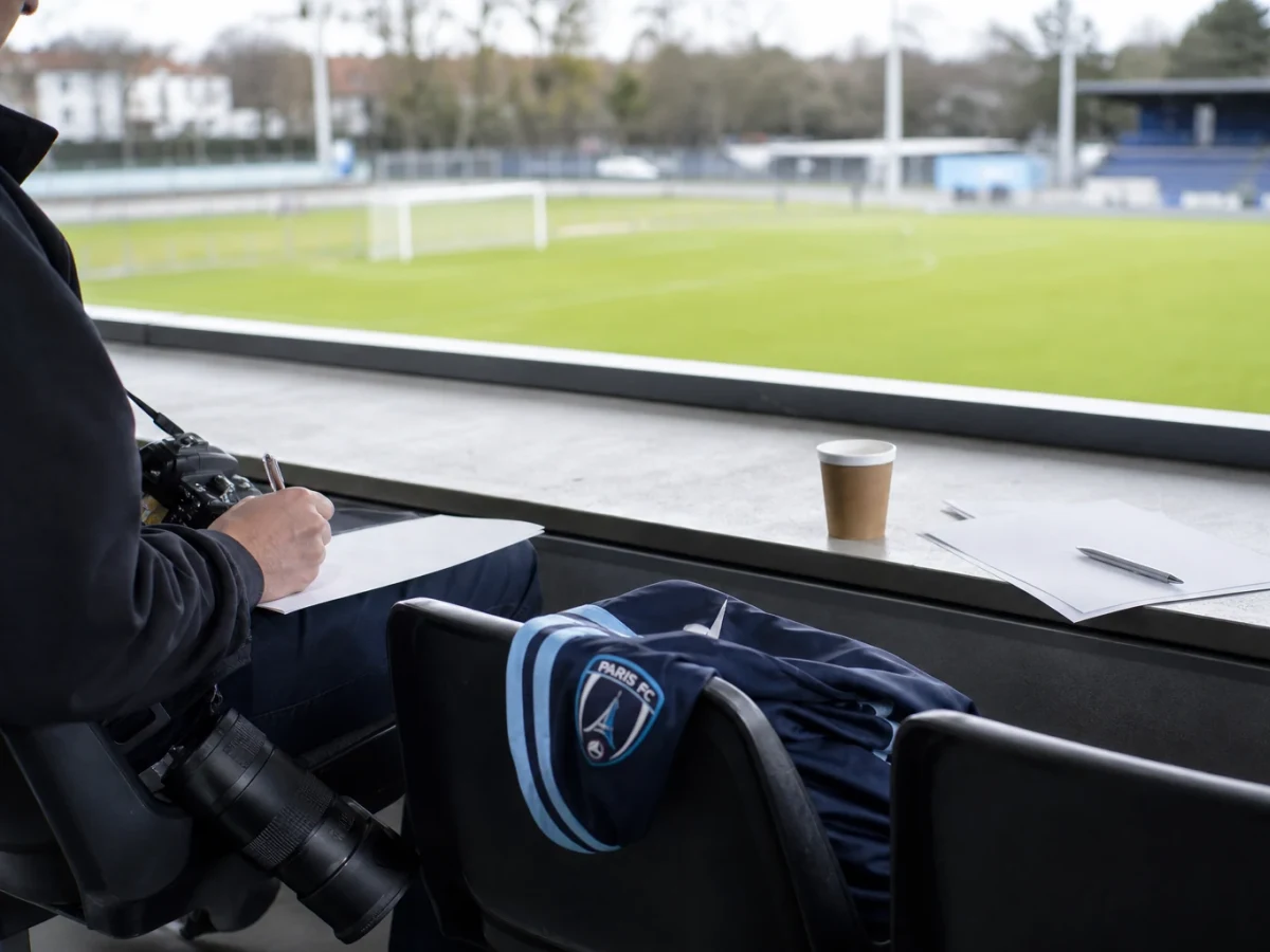 Paris FC lånar ut Christ Okou till Clermont