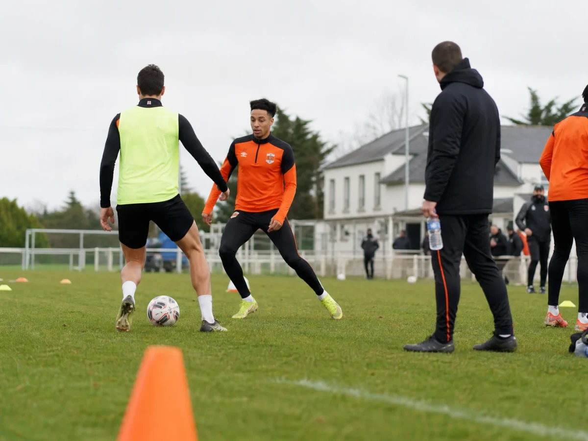 Vincent Pérès tar över FC Lorients damlag
