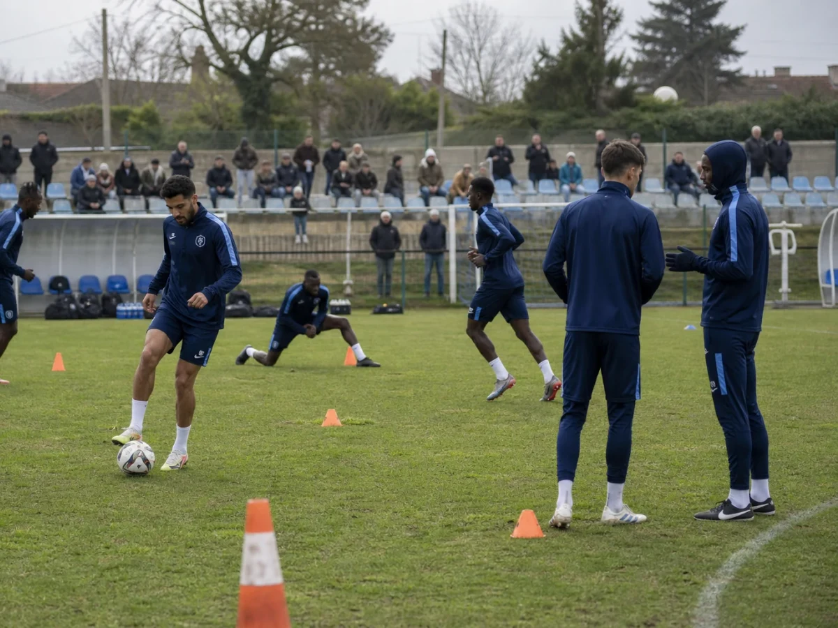Paris FC tog första segern efter 3–0 mot Nice