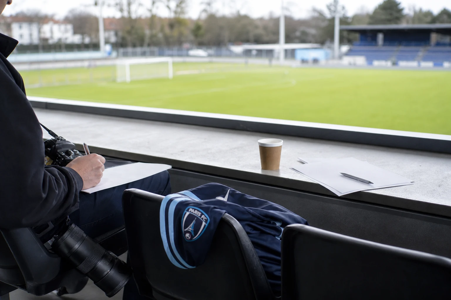 Paris FC lånar ut Christ Okou till Clermont