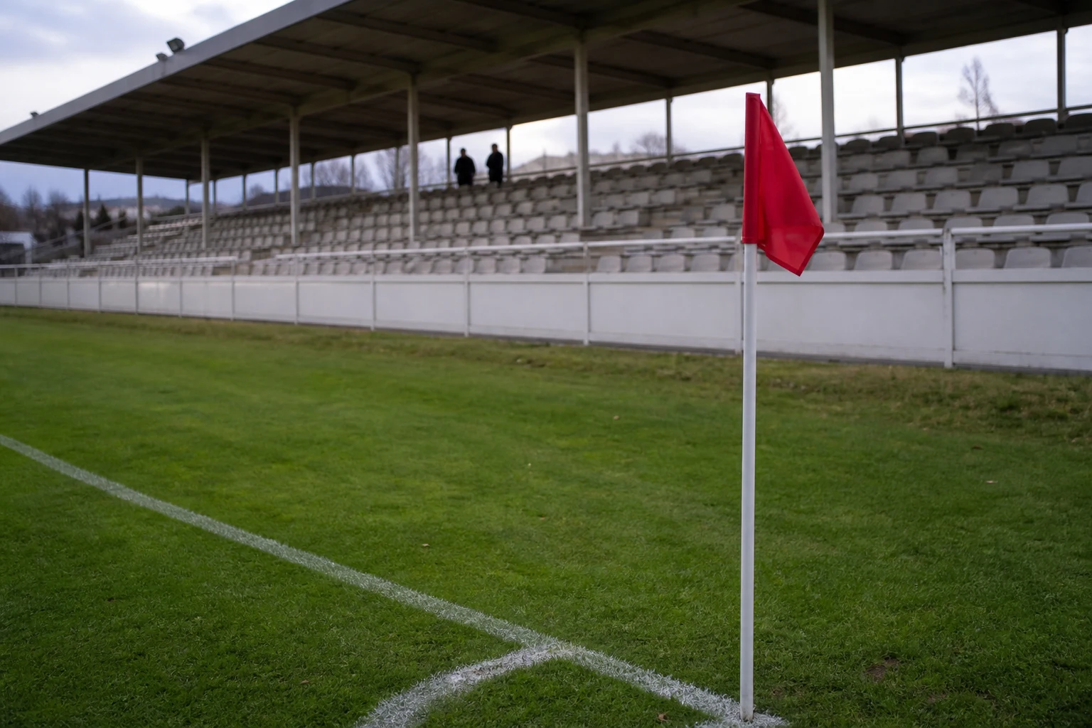 Frankrike vann klart och toppar Grupp I